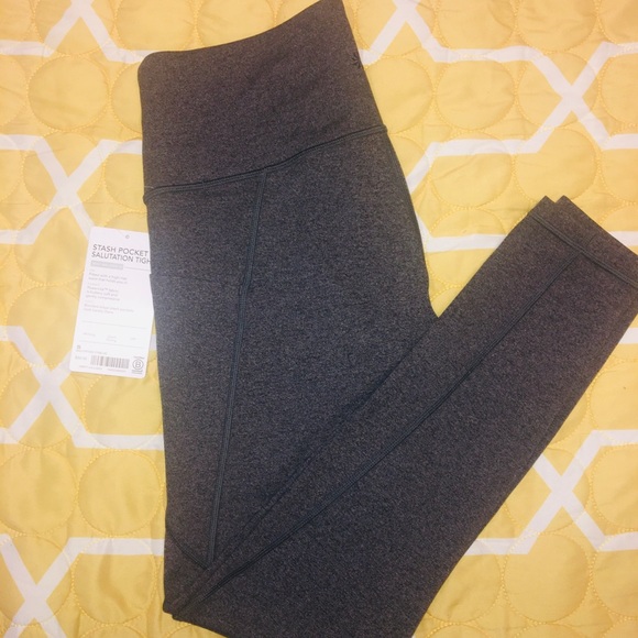 Athleta Salutation Stash Pocket Tight Size S - Picture 6 of 7
